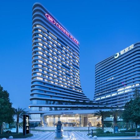 Crowne Plaza Wuhan Optics Valley By Ihg Buitenkant foto