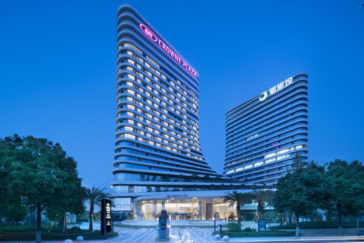 Crowne Plaza Wuhan Optics Valley By Ihg Buitenkant foto