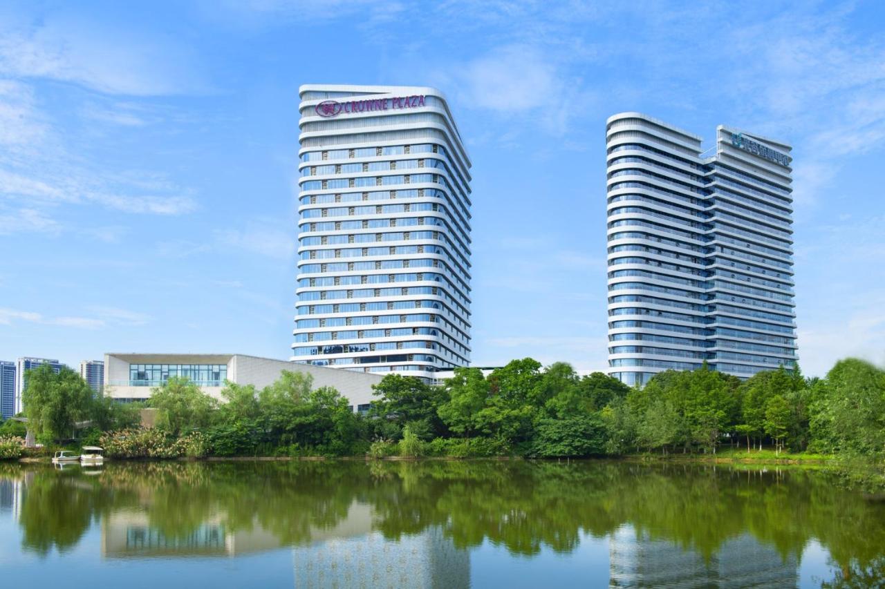 Crowne Plaza Wuhan Optics Valley By Ihg Buitenkant foto