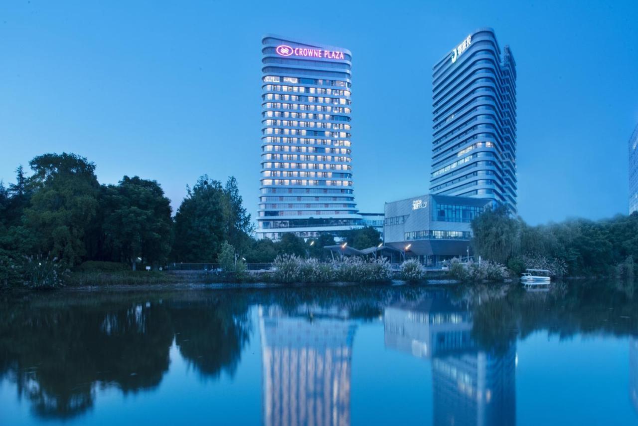 Crowne Plaza Wuhan Optics Valley By Ihg Buitenkant foto