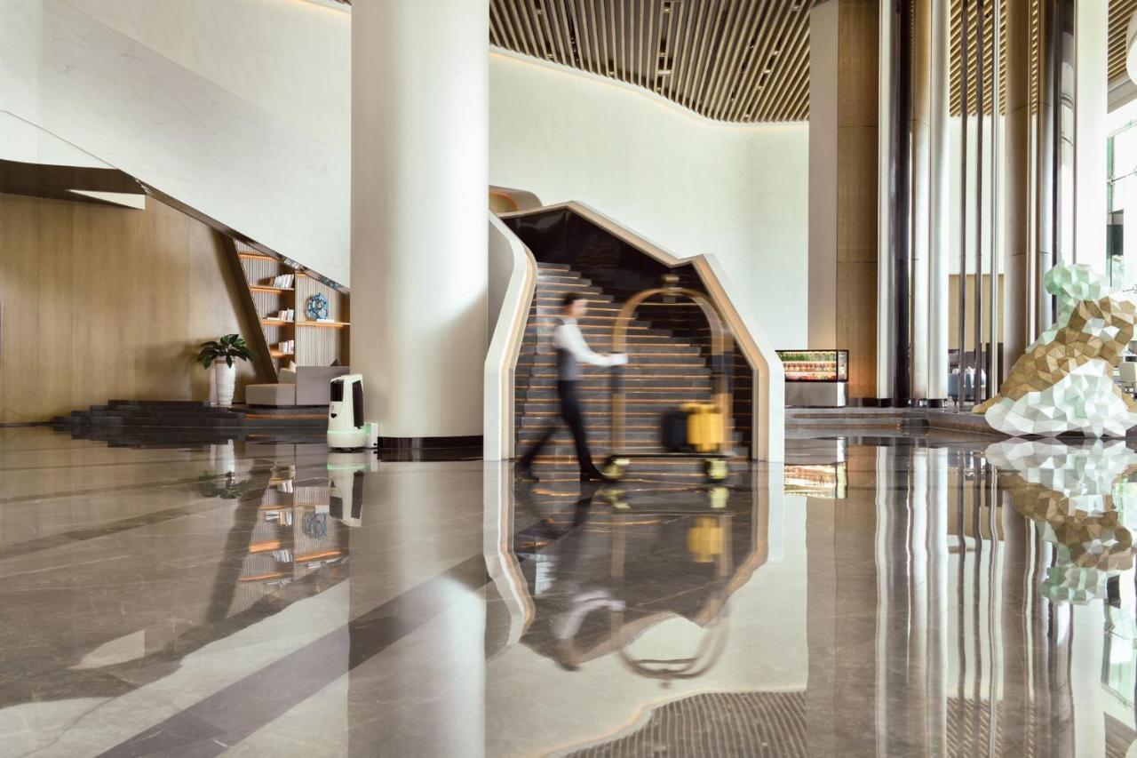 Crowne Plaza Wuhan Optics Valley By Ihg Buitenkant foto