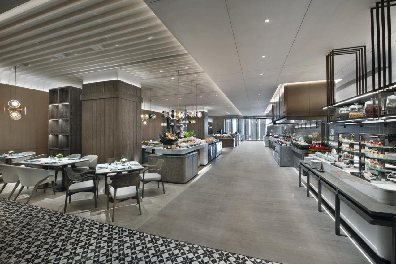 Crowne Plaza Wuhan Optics Valley By Ihg Buitenkant foto