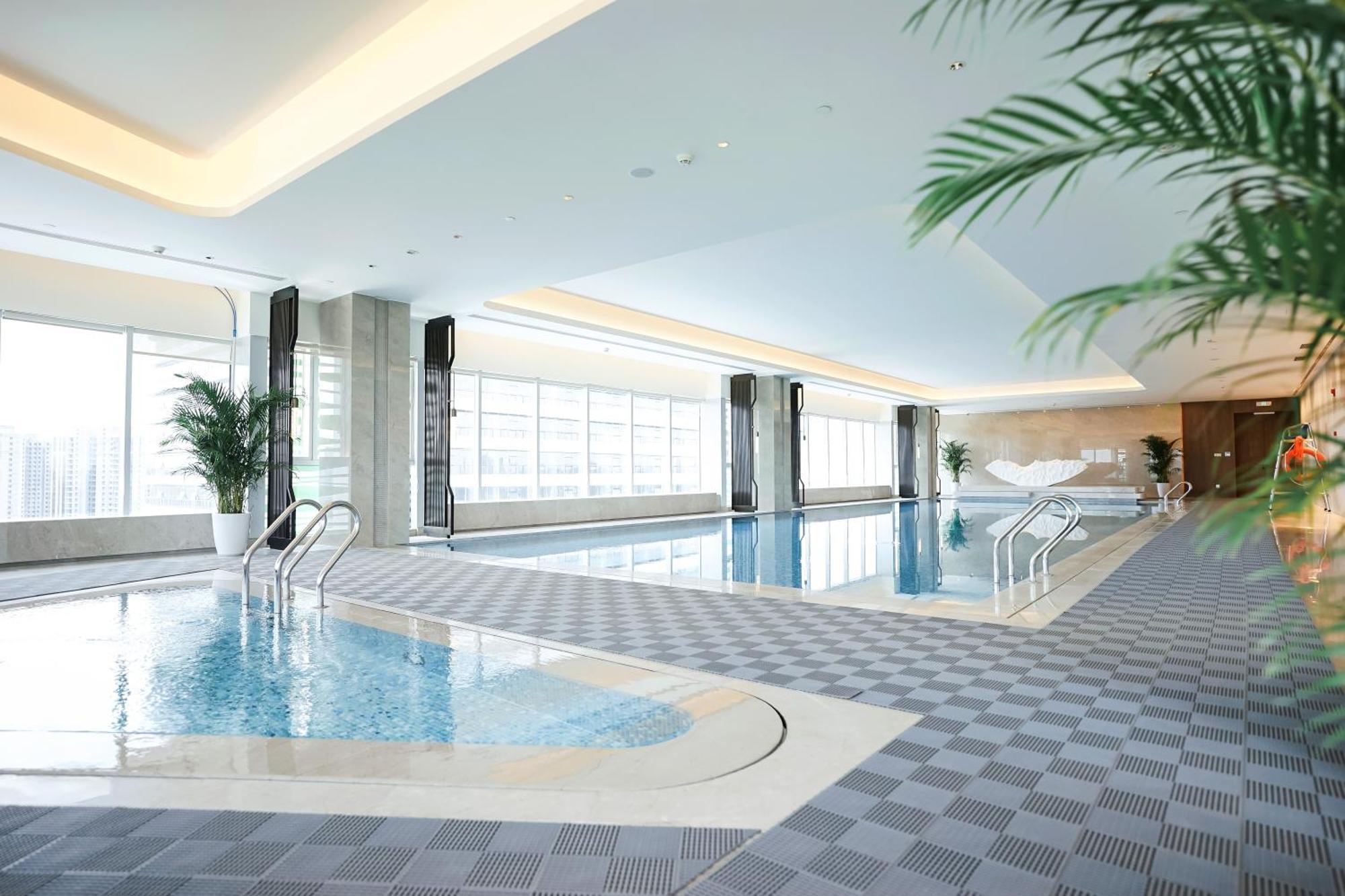 Crowne Plaza Wuhan Optics Valley By Ihg Buitenkant foto