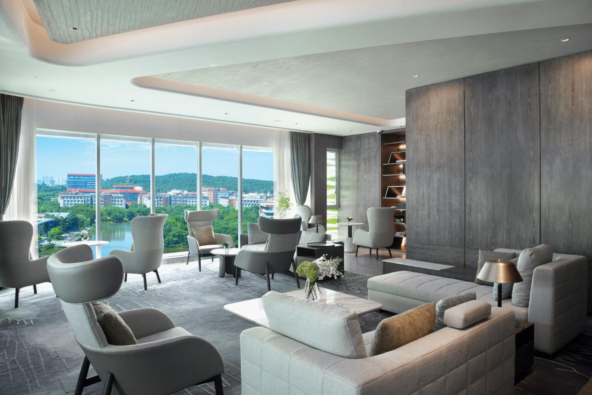 Crowne Plaza Wuhan Optics Valley By Ihg Buitenkant foto